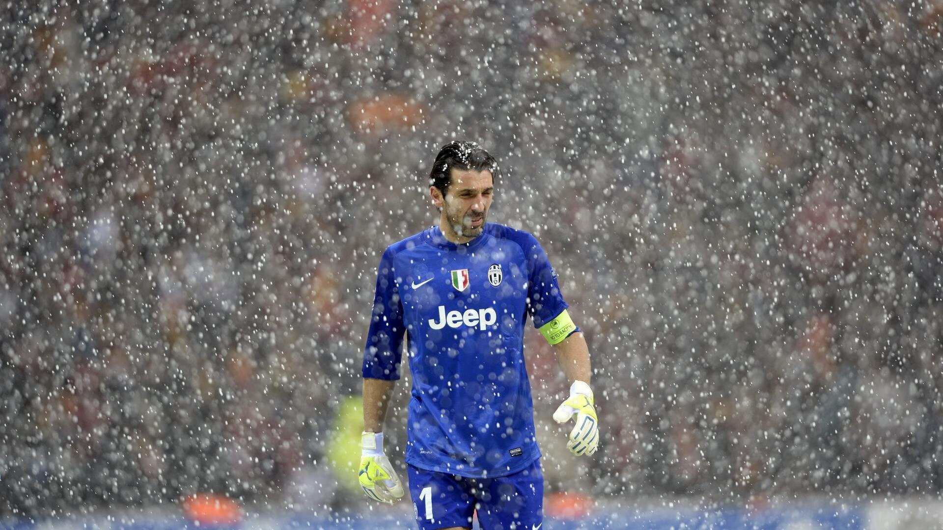 《年度最震撼决赛回顾：谁才是真正的王者？》