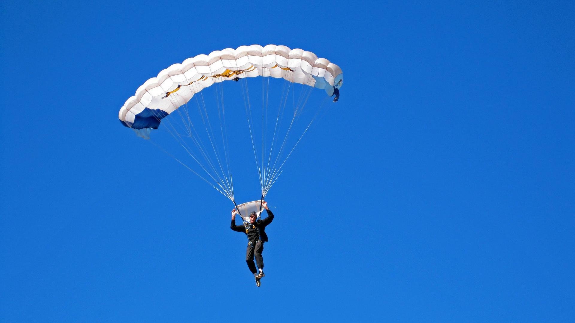国际电竞邀请赛集结全球顶尖战队，火热开启，国际电竞俱乐部